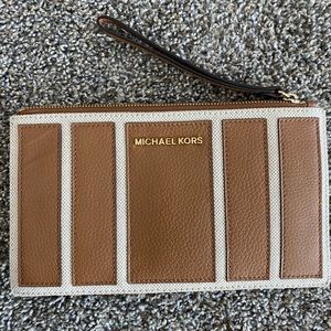 Michael Kors Wristlet